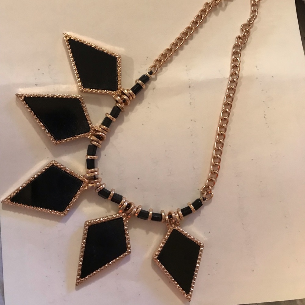Statement necklace - Picture 2 of 2